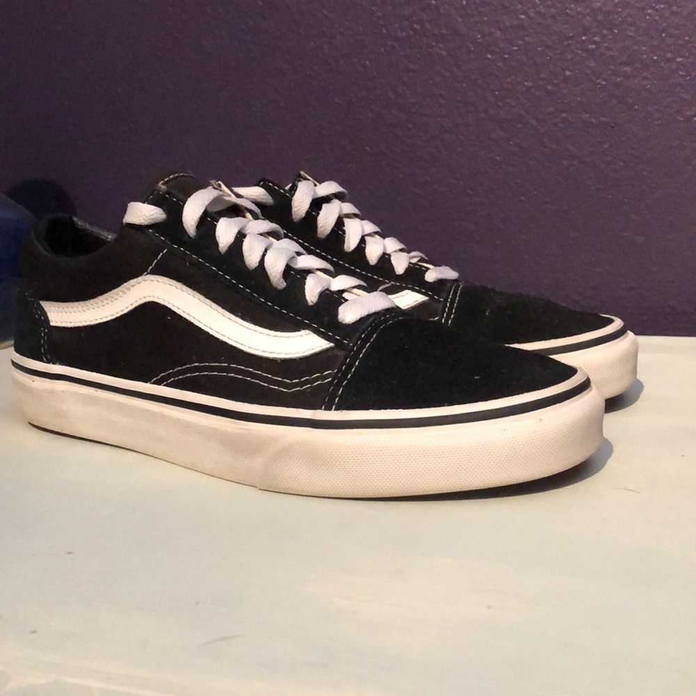 Women’s Old Skool Vans Classic Skate Shoe